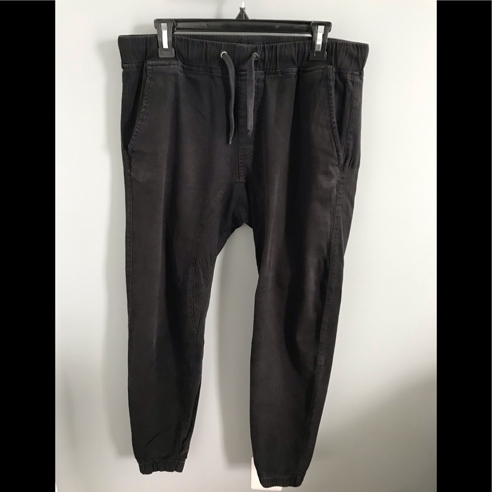 Urban Outfitters Black Cuffed Joggers Size Large